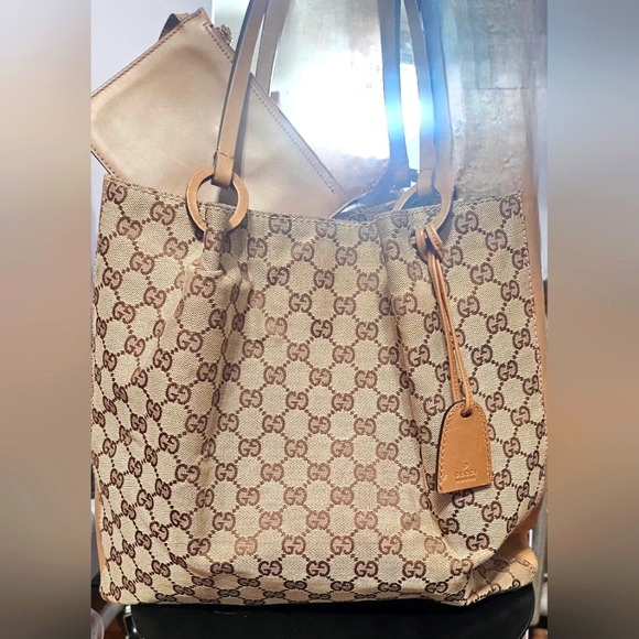 AUTHENTIC GUCCI gg monogram TOTE with attached pouch - Picture 1 of 7